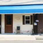 南フランスのカフェをイメージした外観