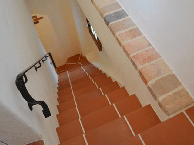 階段床テラコッタタイル